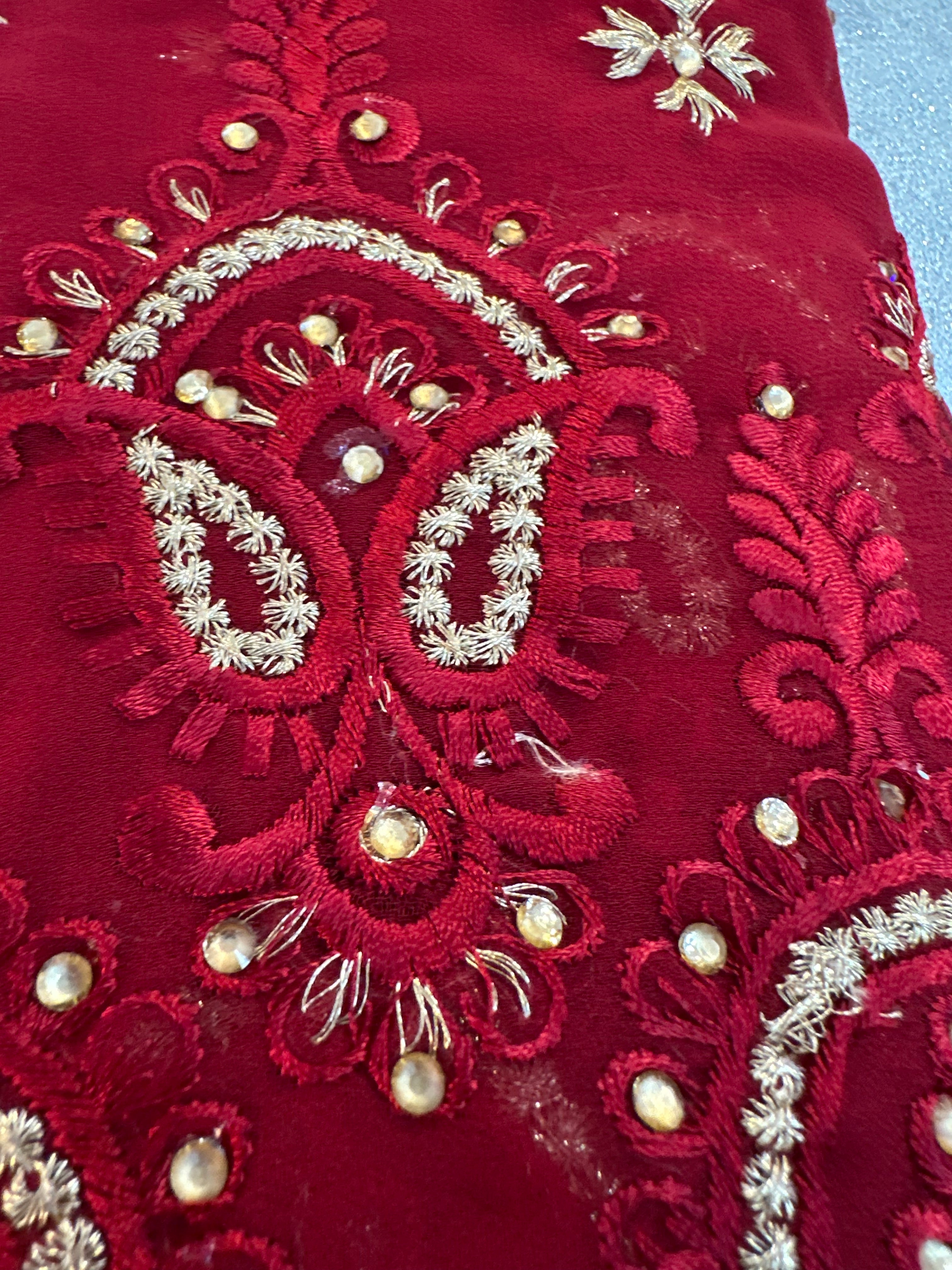 Dubai style scarf