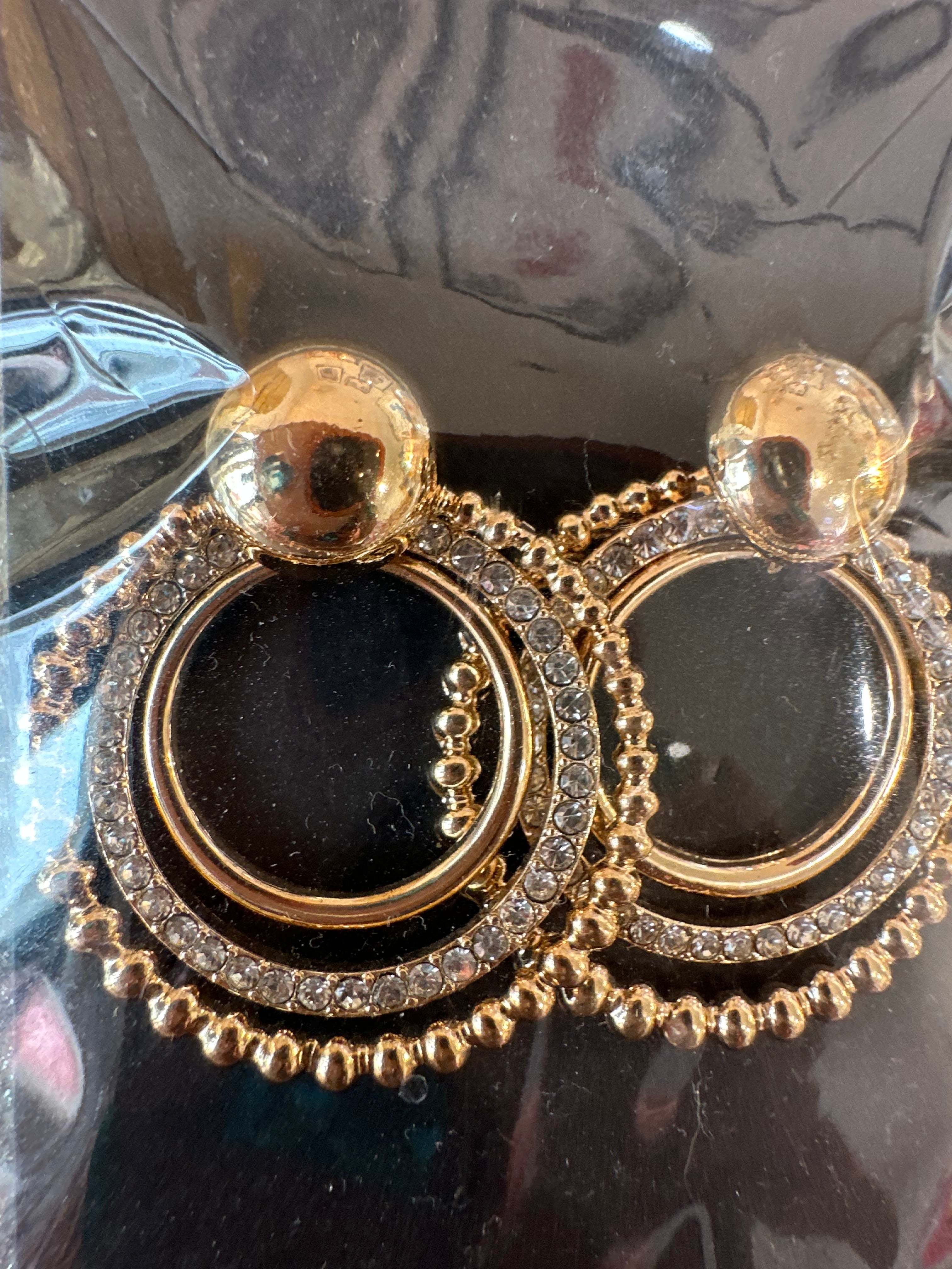 Gold with diamonds