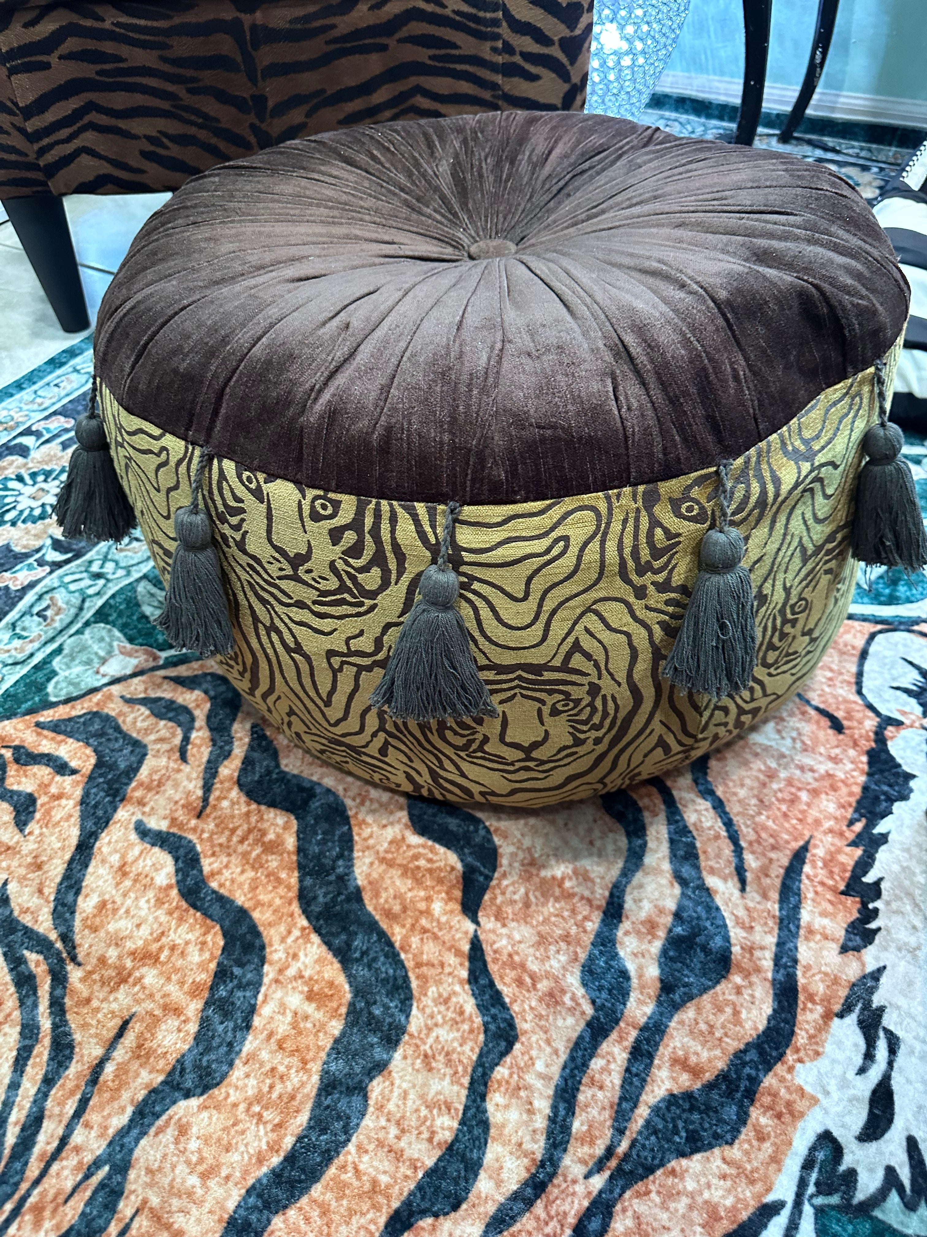 Lion ottoman/stool ( in store pickup only)