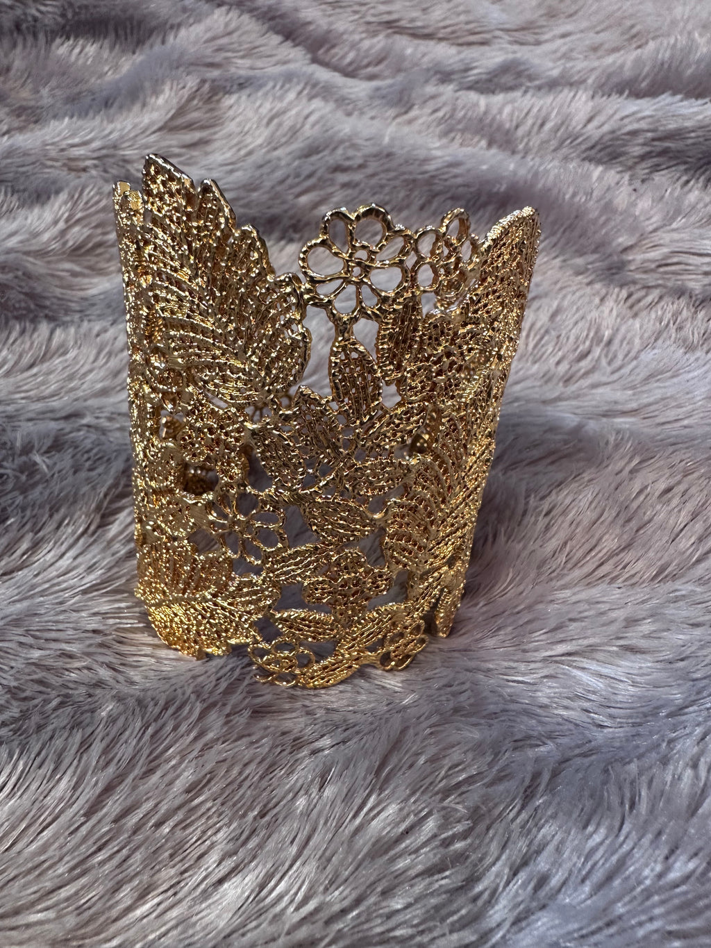 Gold leaf bracelet