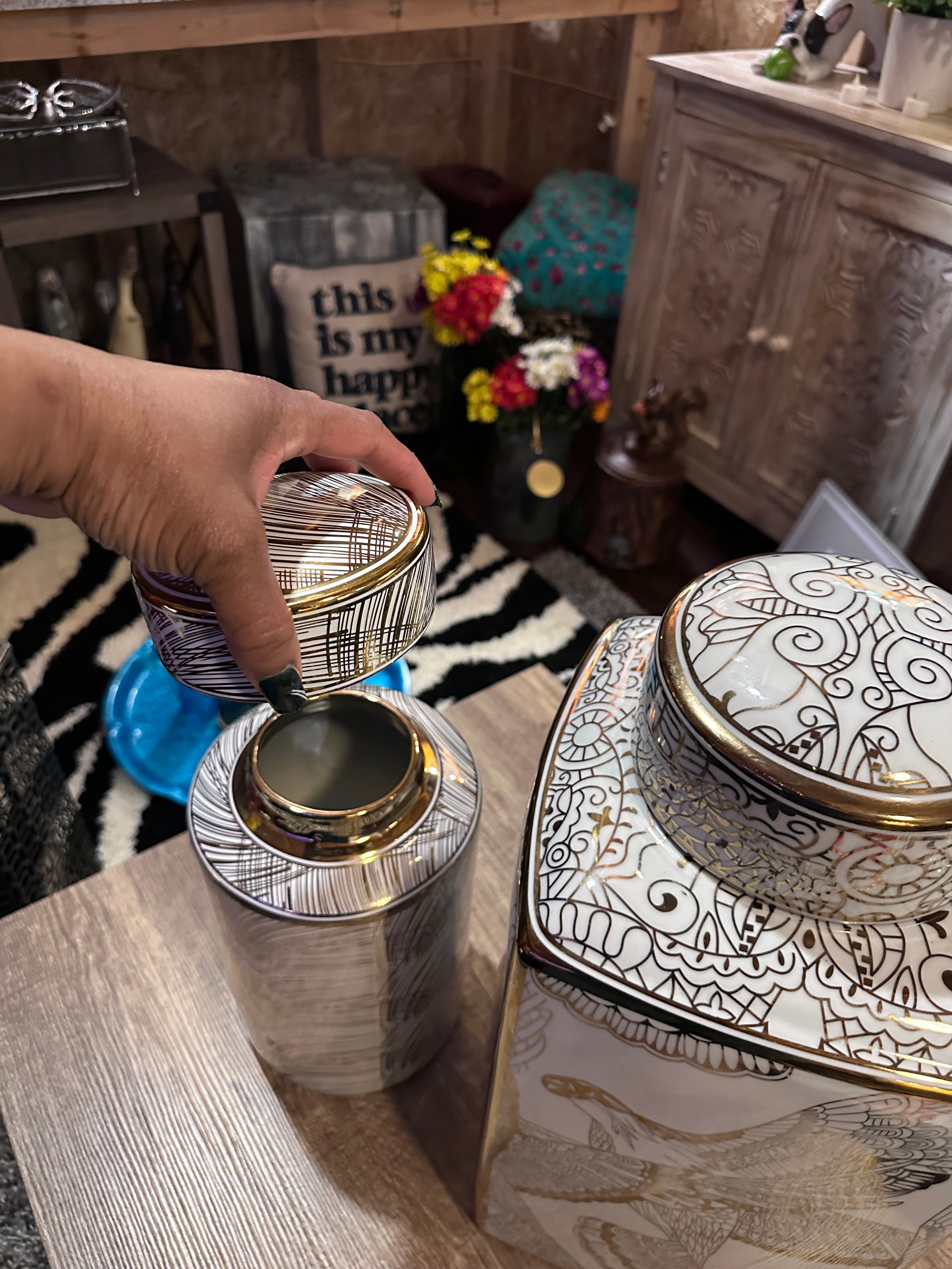 Lovely decorative vases 2
