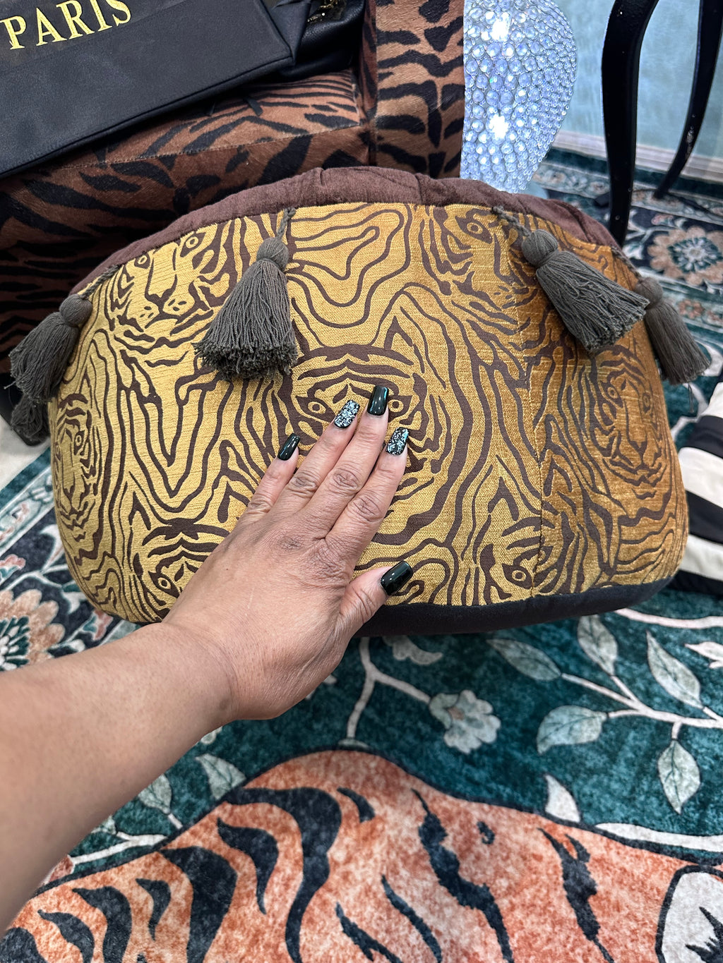 Lion ottoman/stool ( in store pickup only)