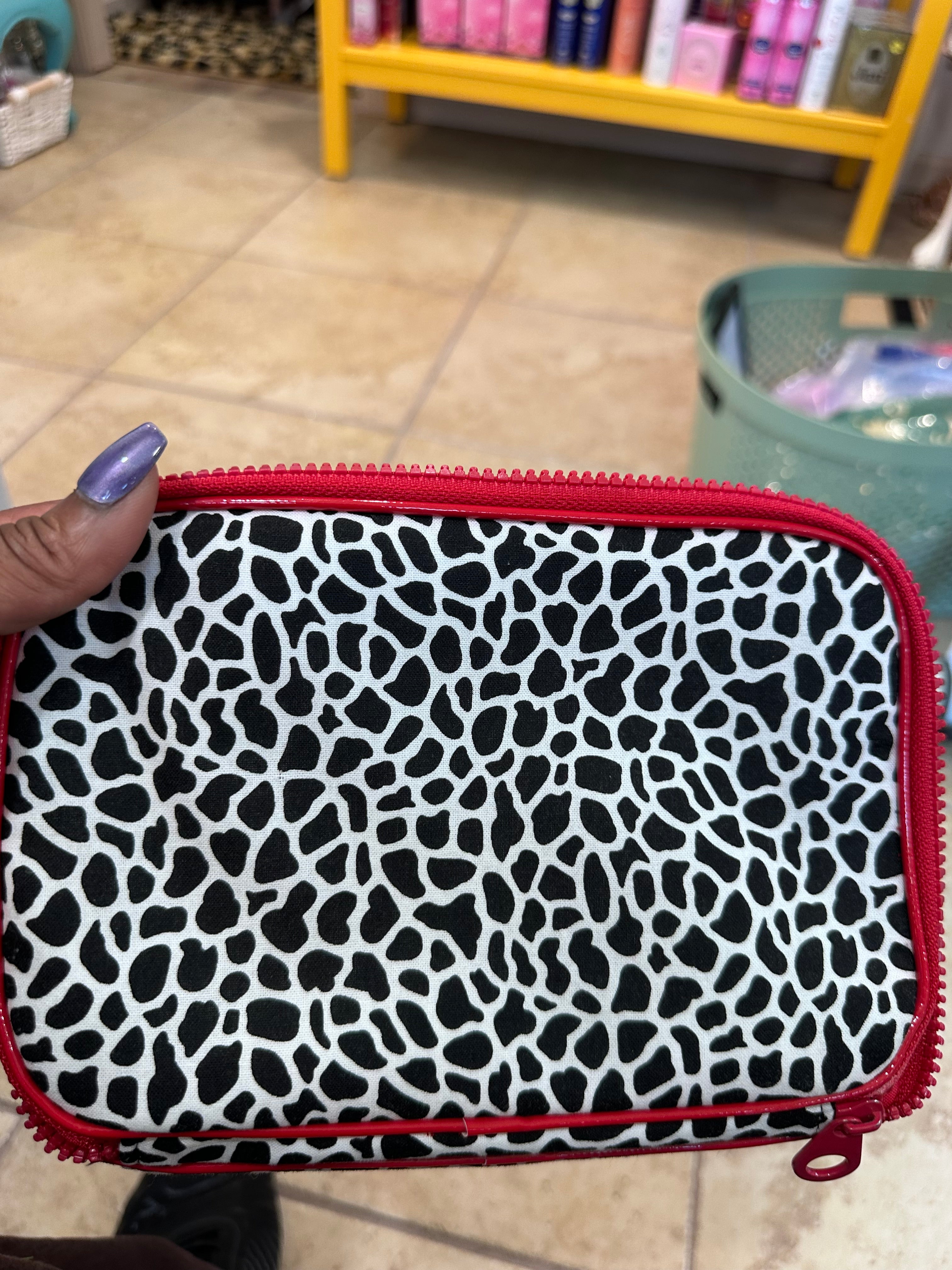 Make up cases (2)gently used