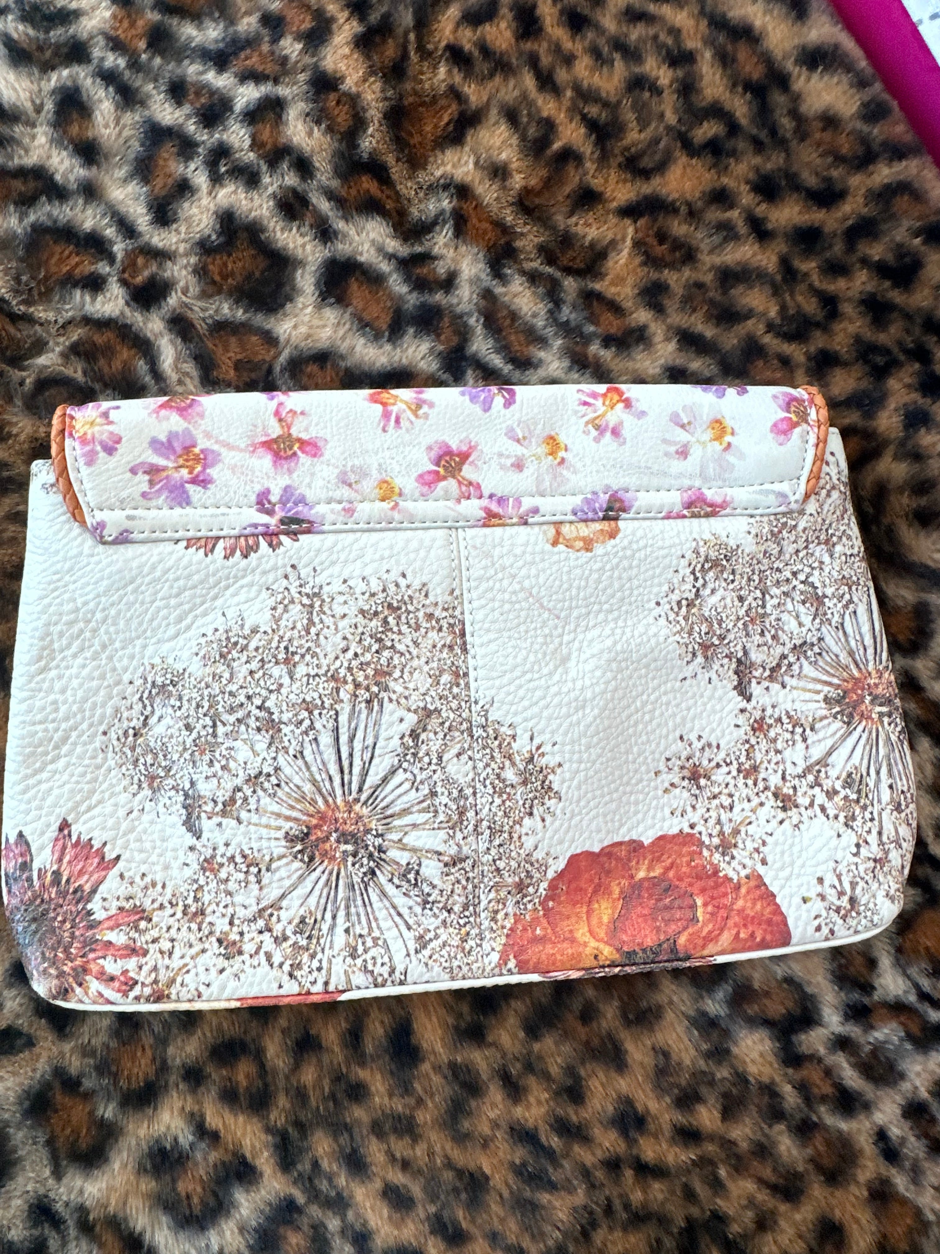 Leather clutch bag