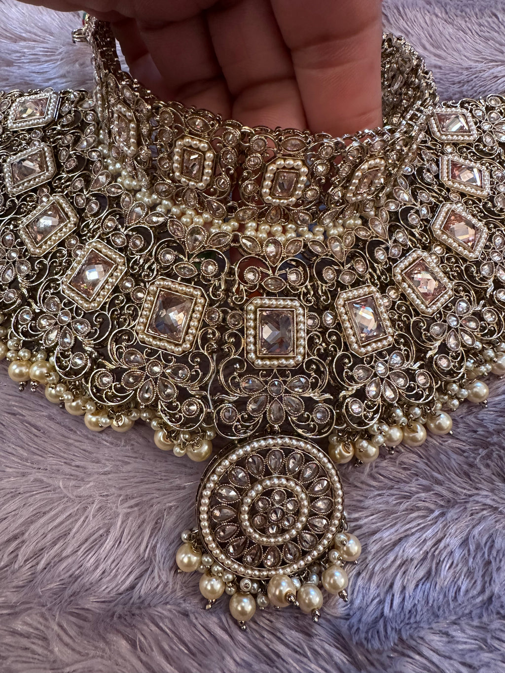Indian set -tikki and earrings