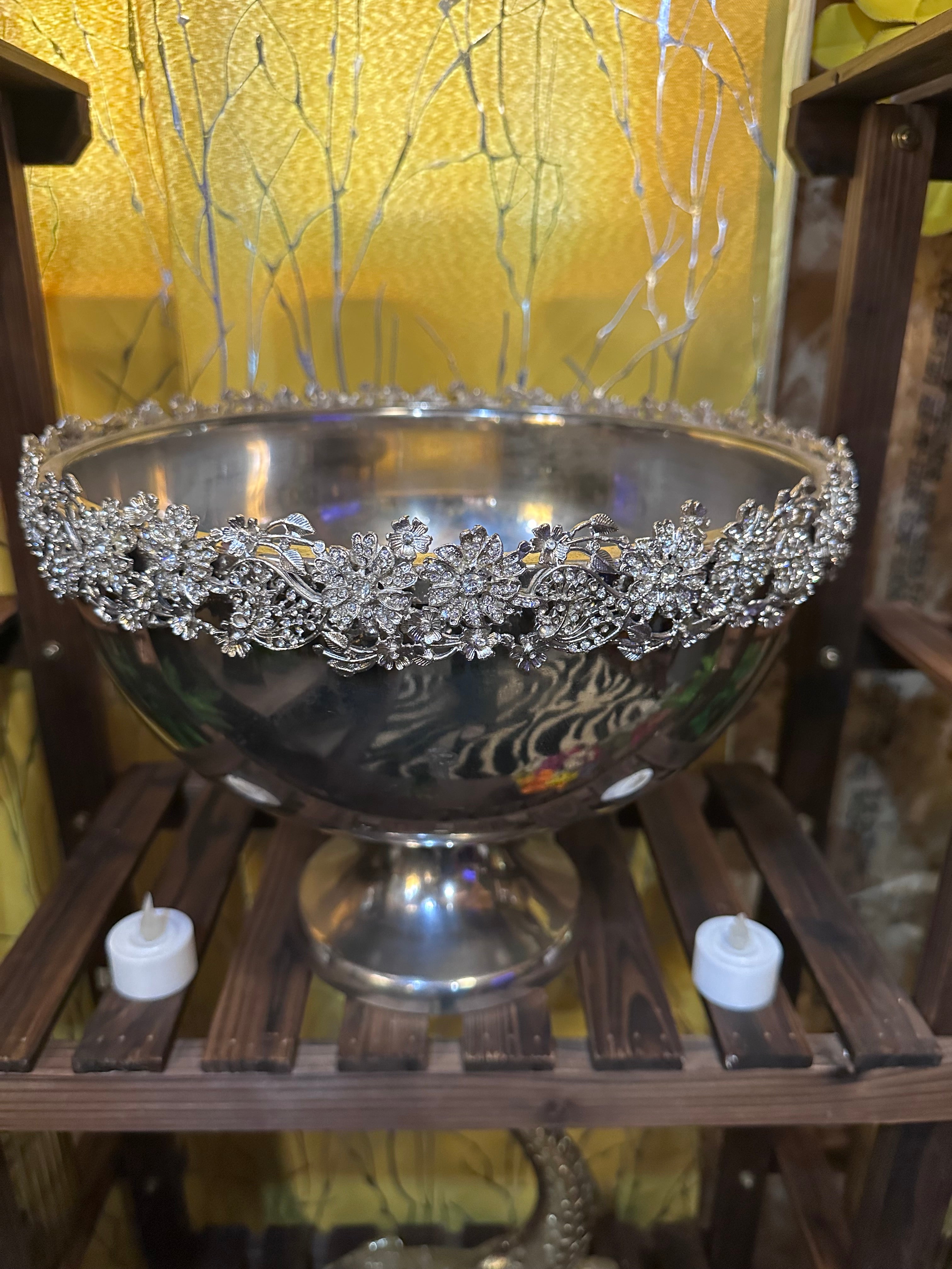 Diamond leaf bowl- in store pickup only- sold