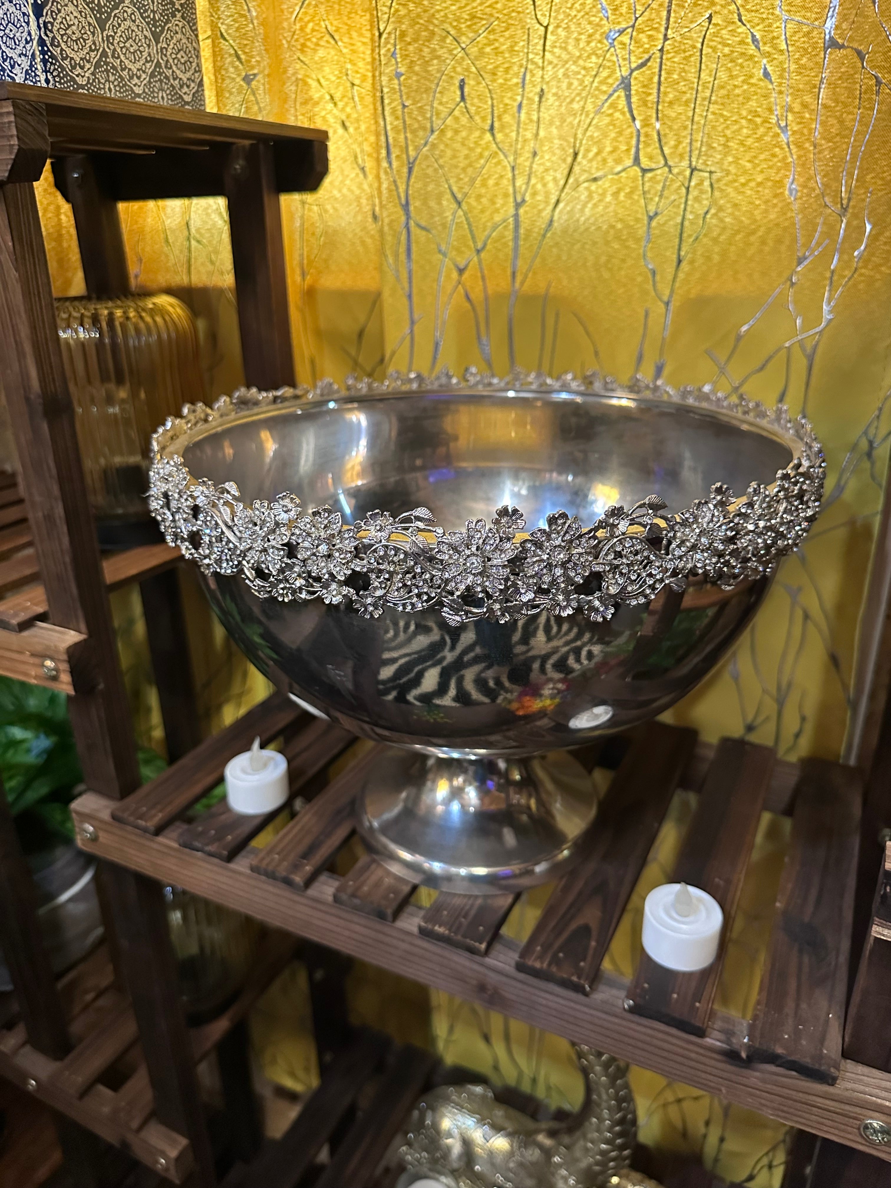 Diamond leaf bowl- in store pickup only- sold