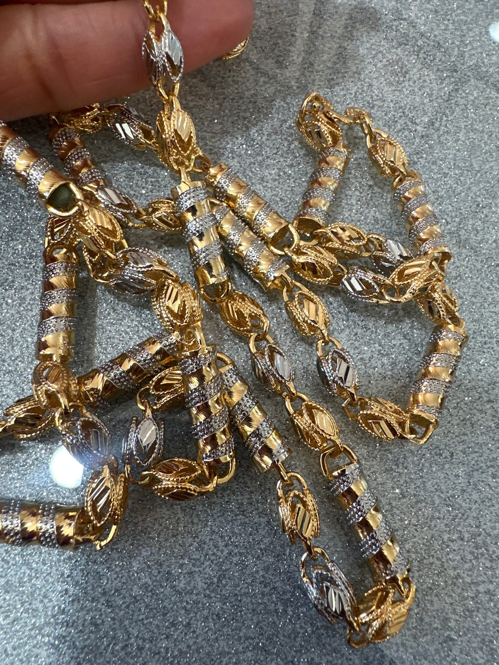 Gold and silver necklace (2)