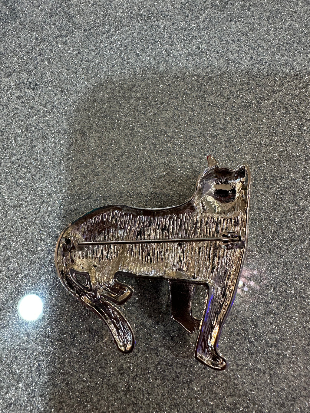 Cat vintage brooch red eyes