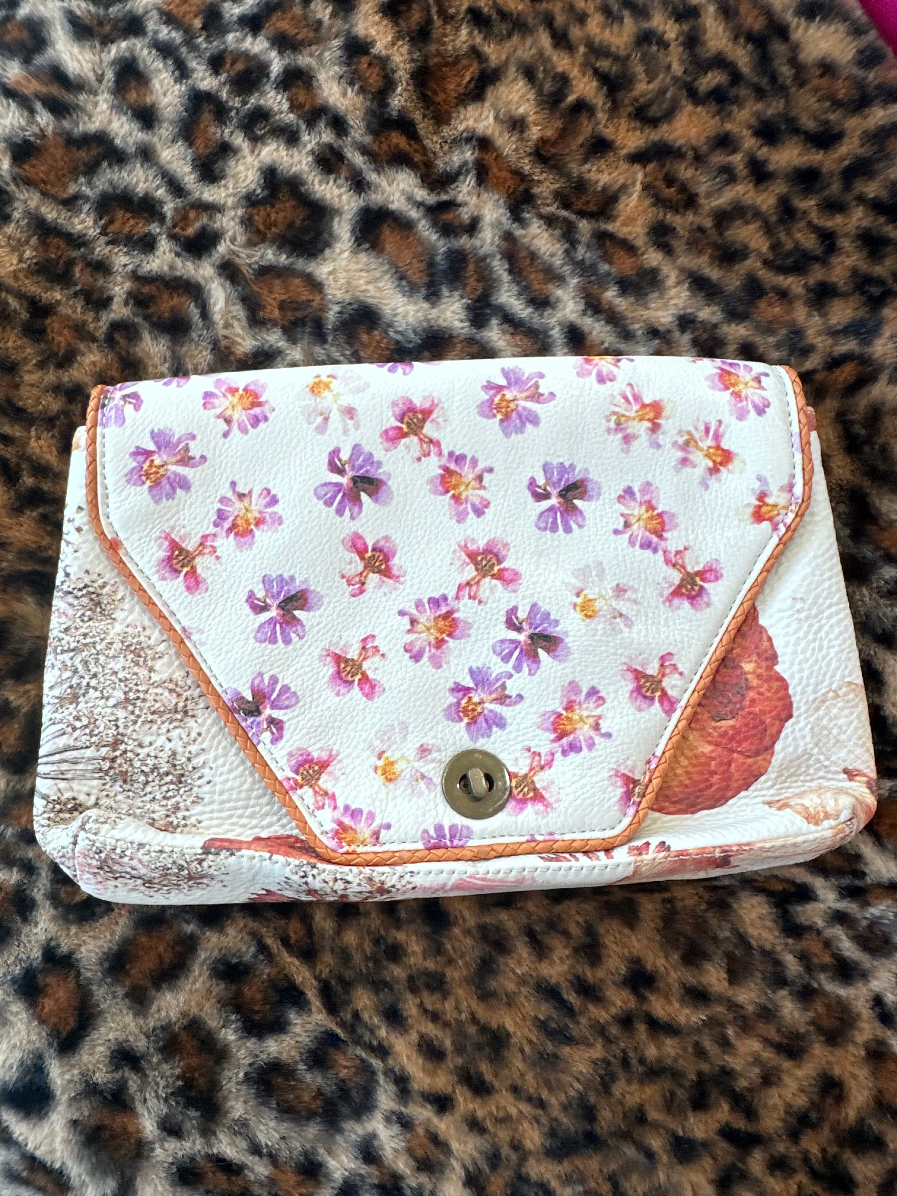 Leather clutch bag