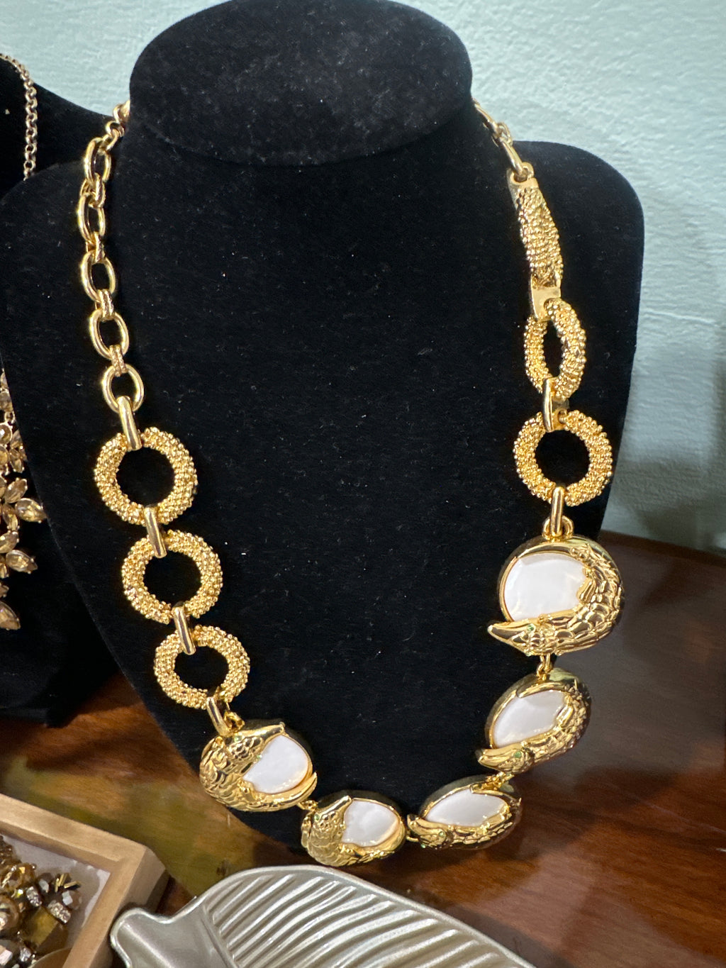Gorgeous necklace