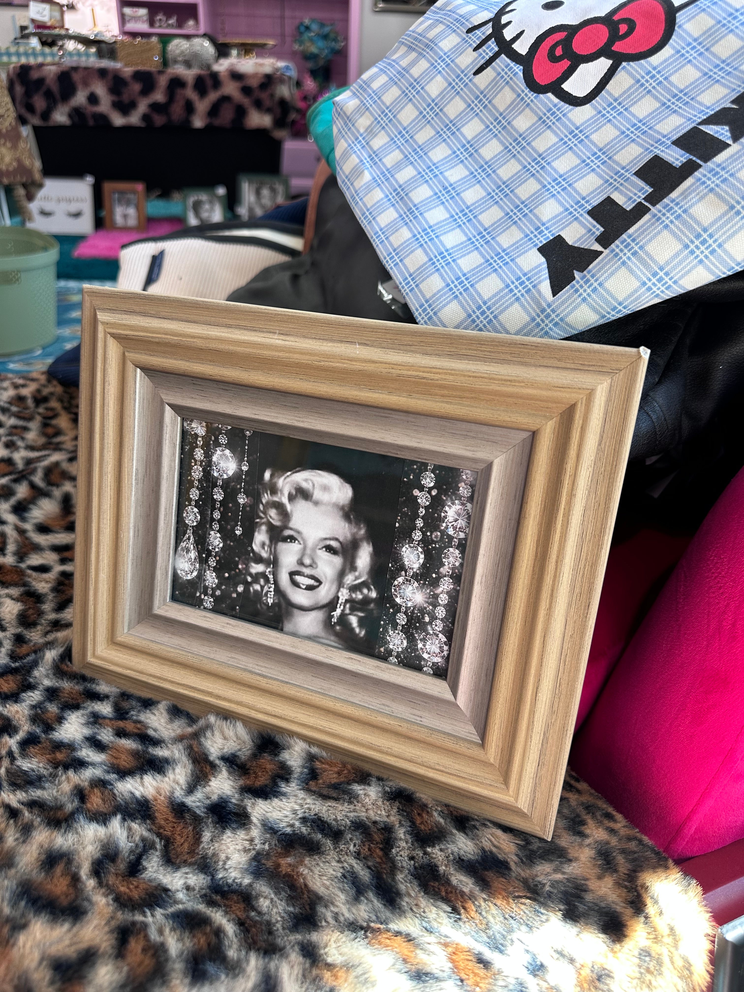 Marilyn Monroe- in store pickup