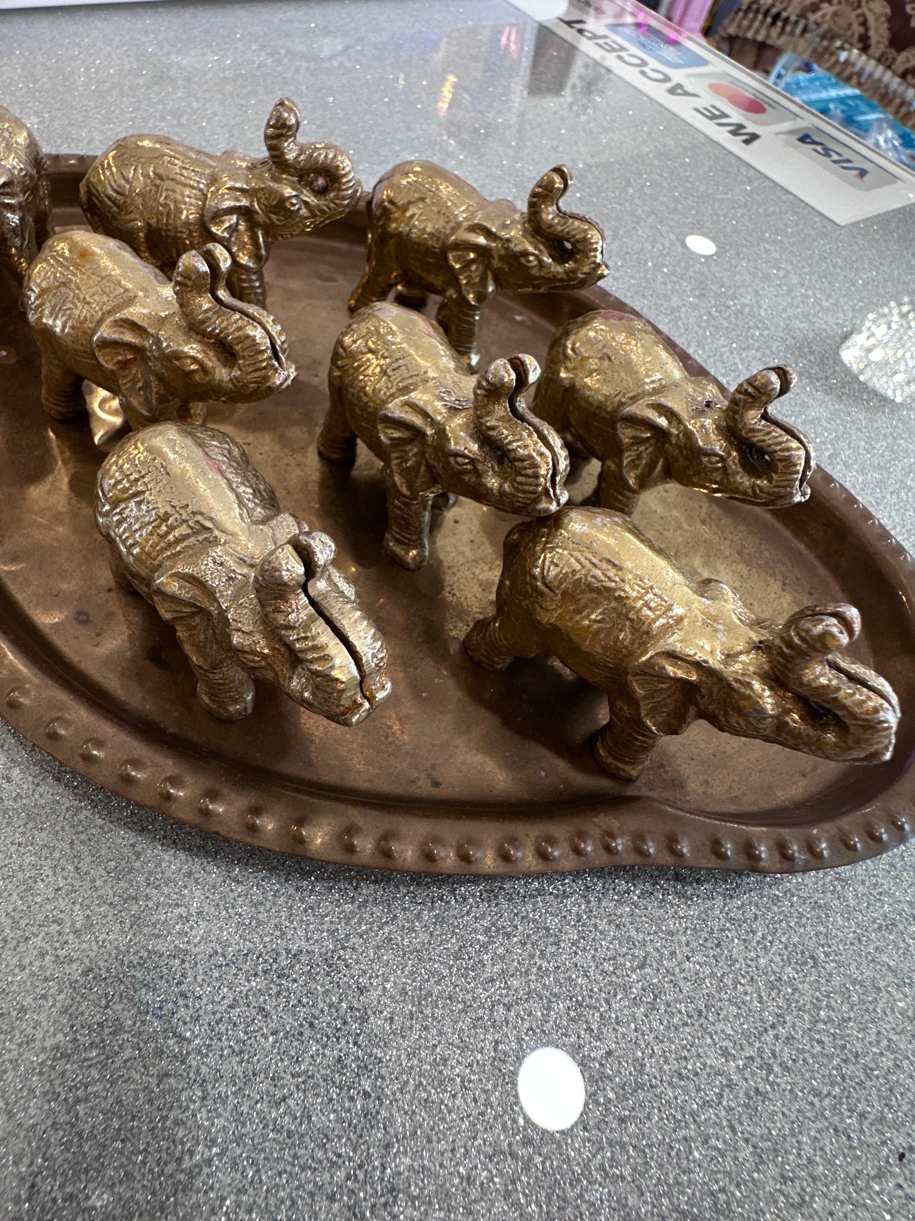 Decorative 8 elephants with tray! Brass set
