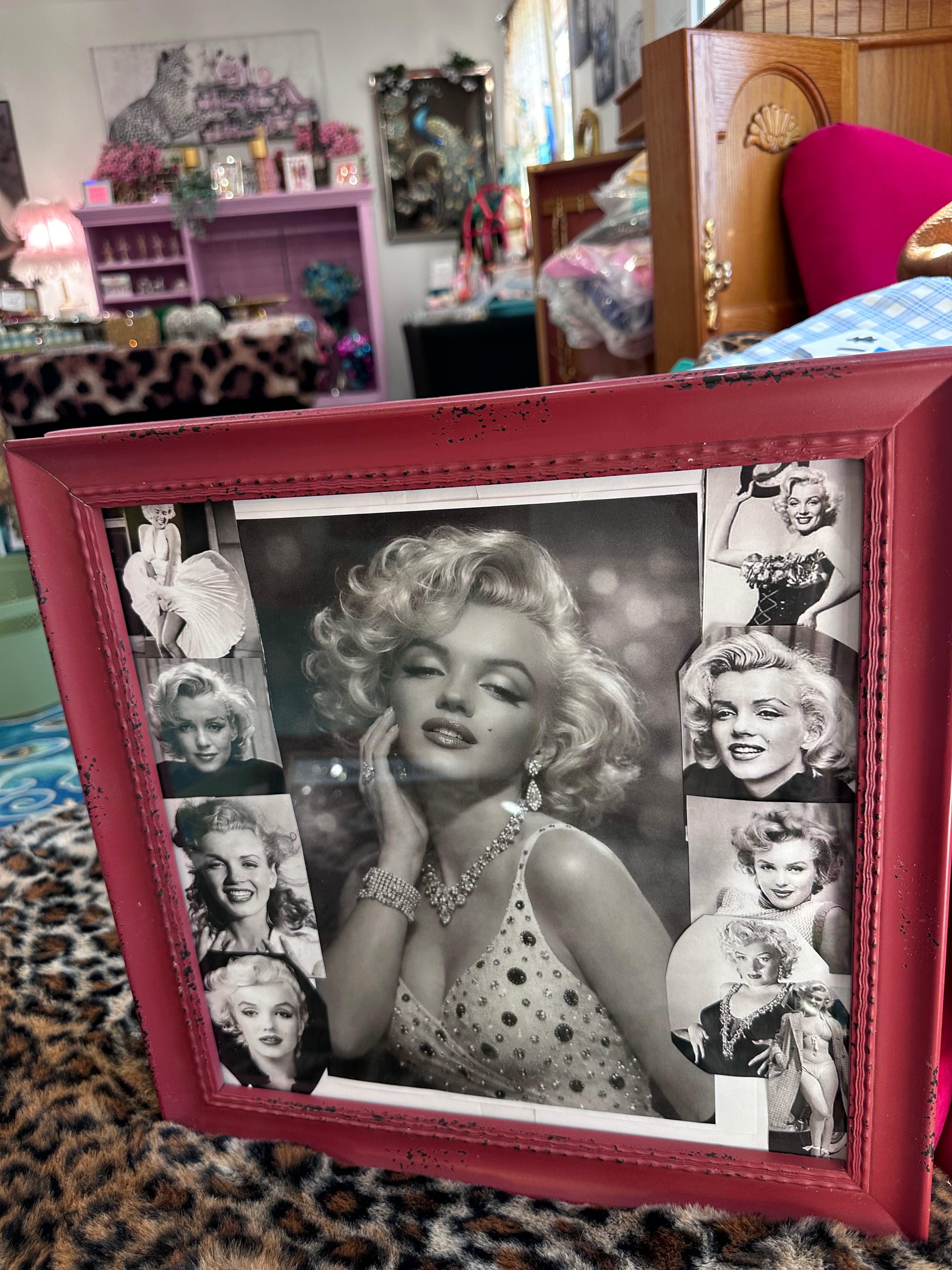 Beautiful pictures of Marilyn Monroe - in store pick up only