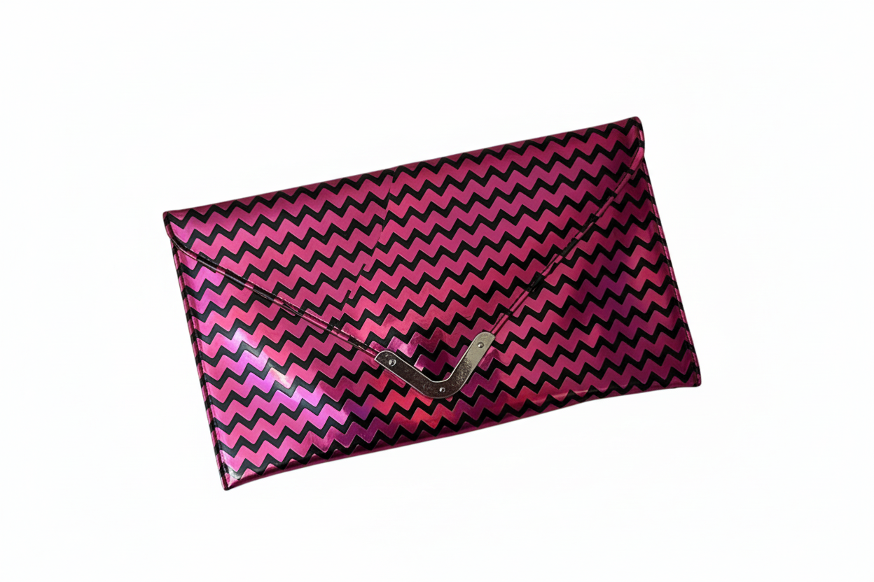 Magenta clutch (brand new)