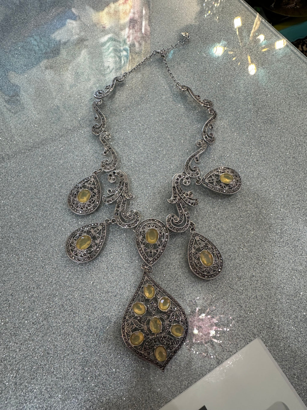 Vintage necklace with yellow