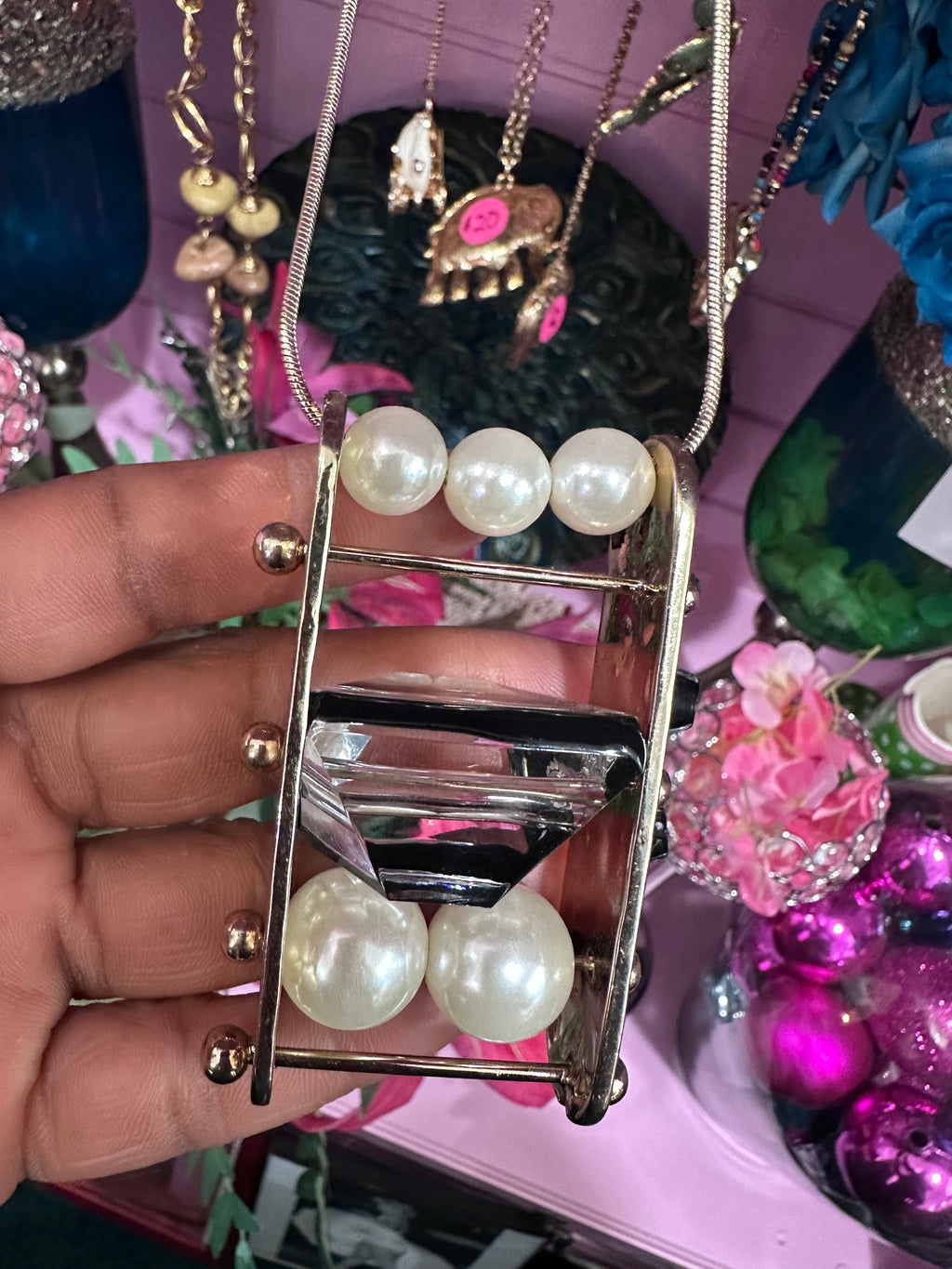 Pearl and gold statement necklace