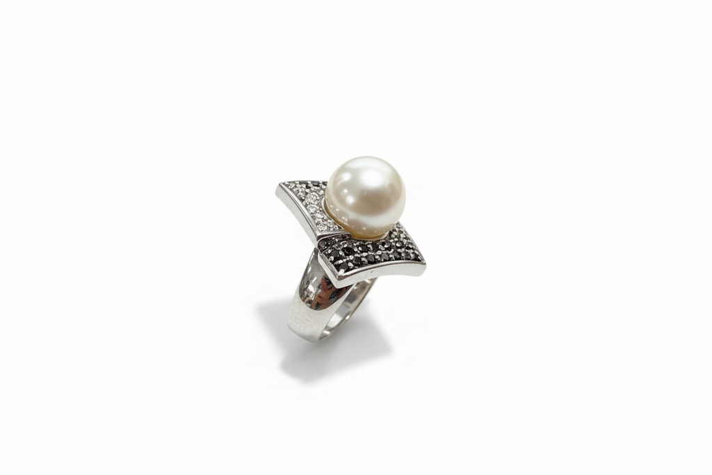 Diamond pearl ring