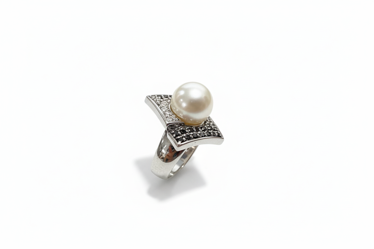 Diamond pearl ring