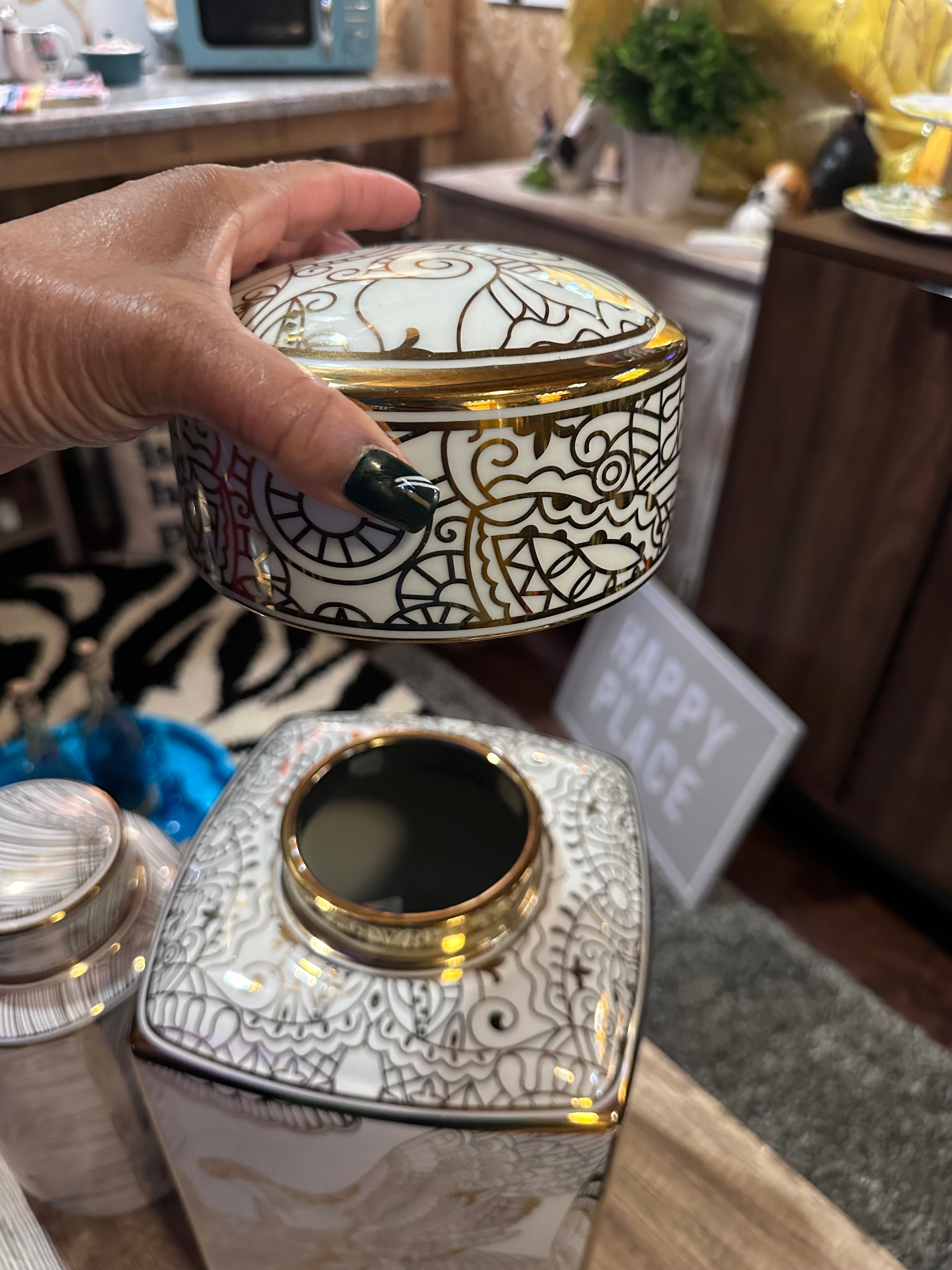 Lovely decorative vases 2