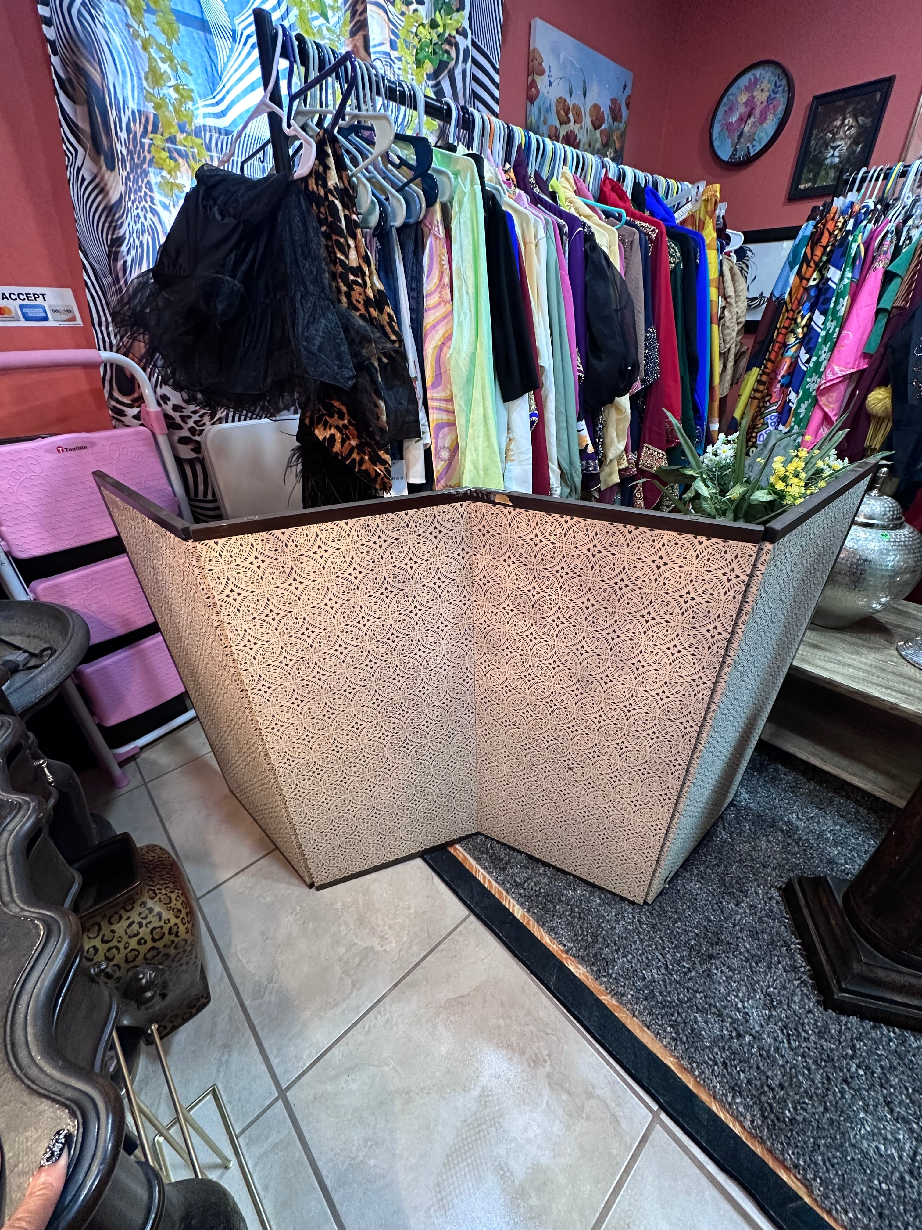 Japanese folding screen divider ( in store pick up only)