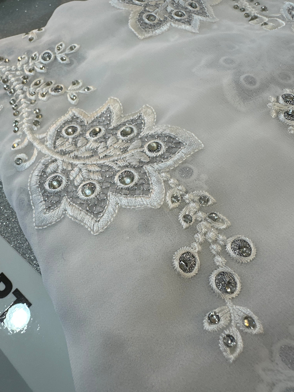 White and silver detailed Dubai scarf
