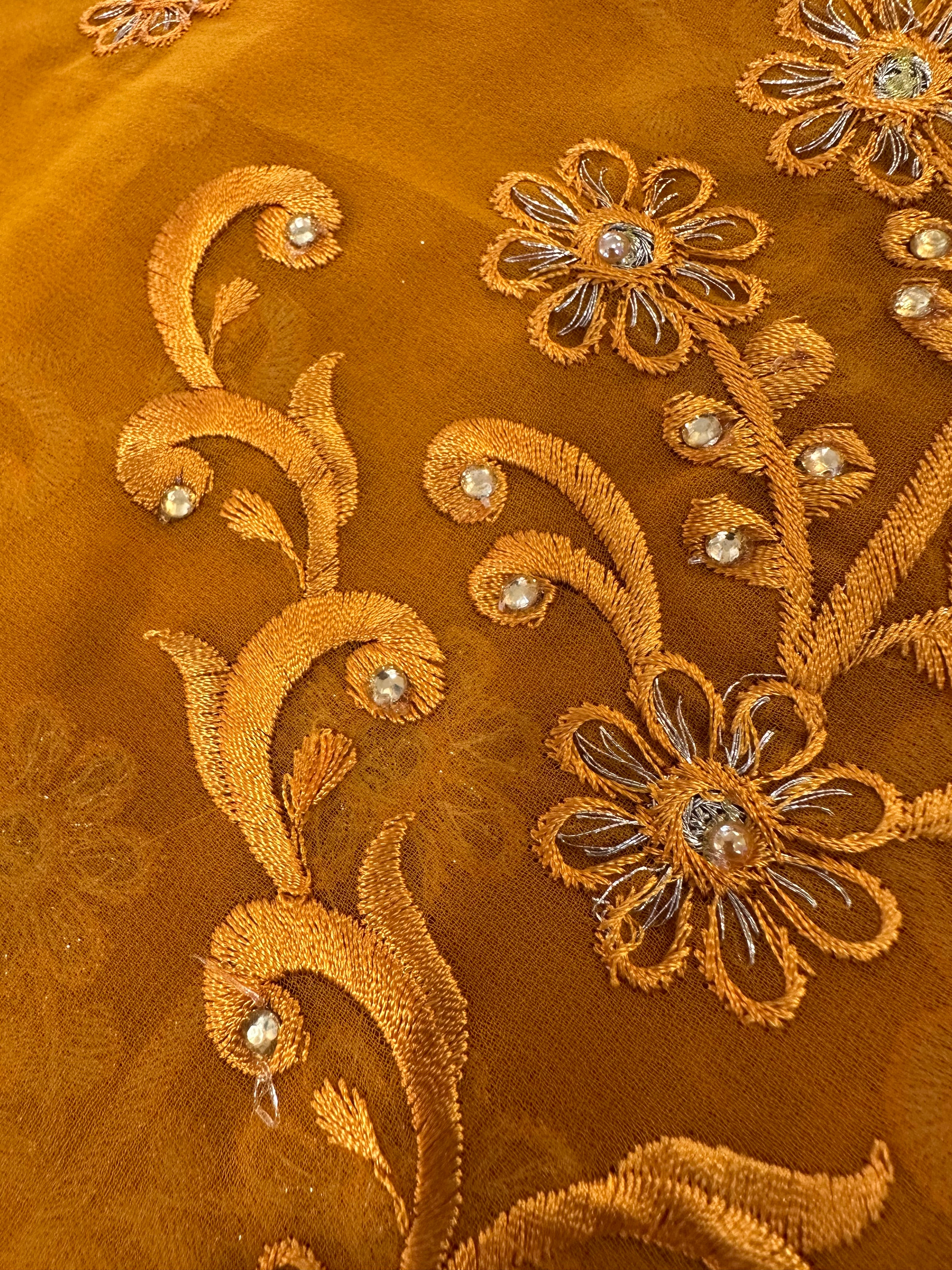 Gold Dubai scarf