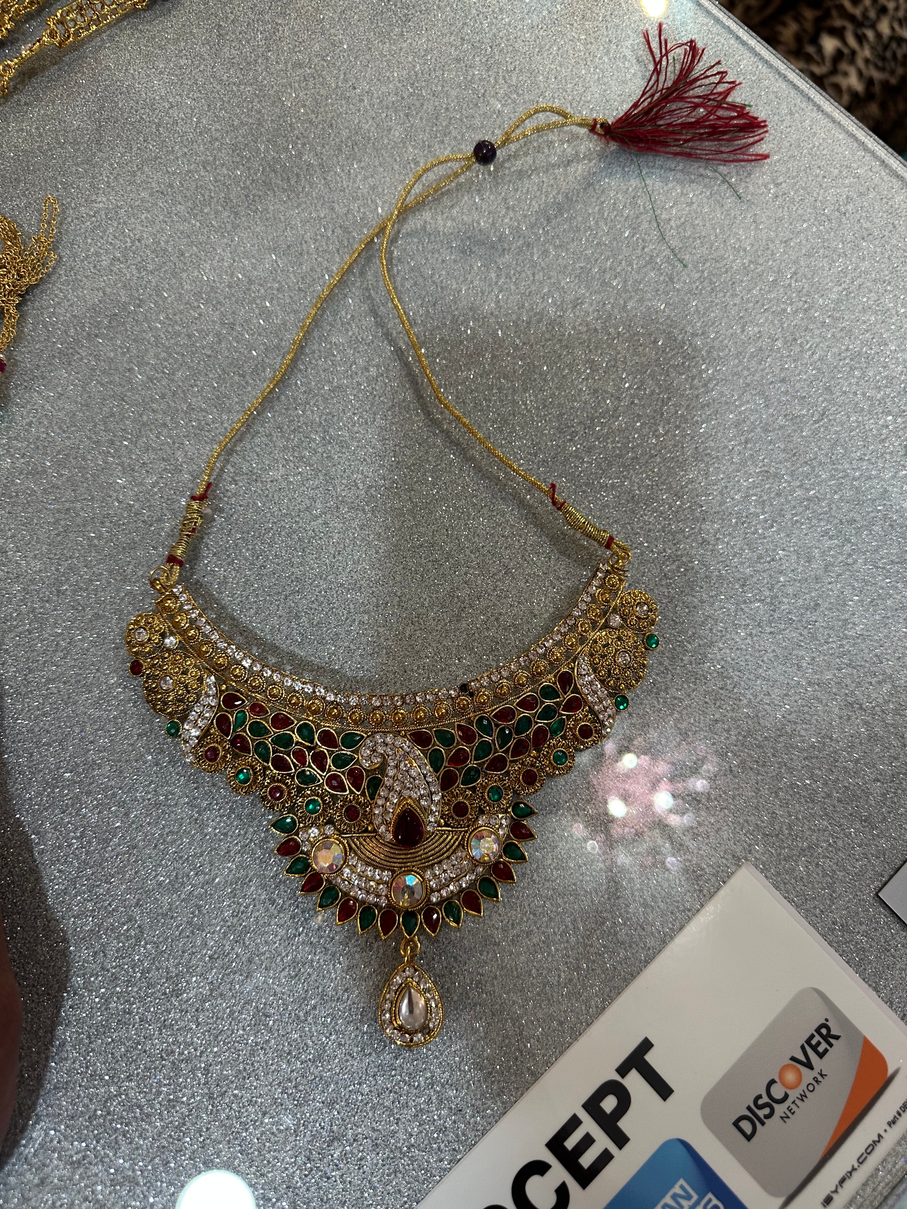 6 piece set Indian style ( some missing stones )