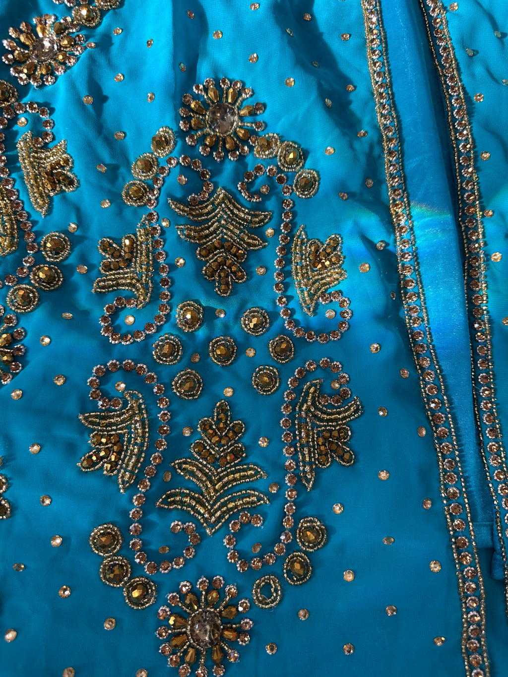 Sold as is(some damage) beautiful Dubai gown with beautiful stones …could be great for crafting