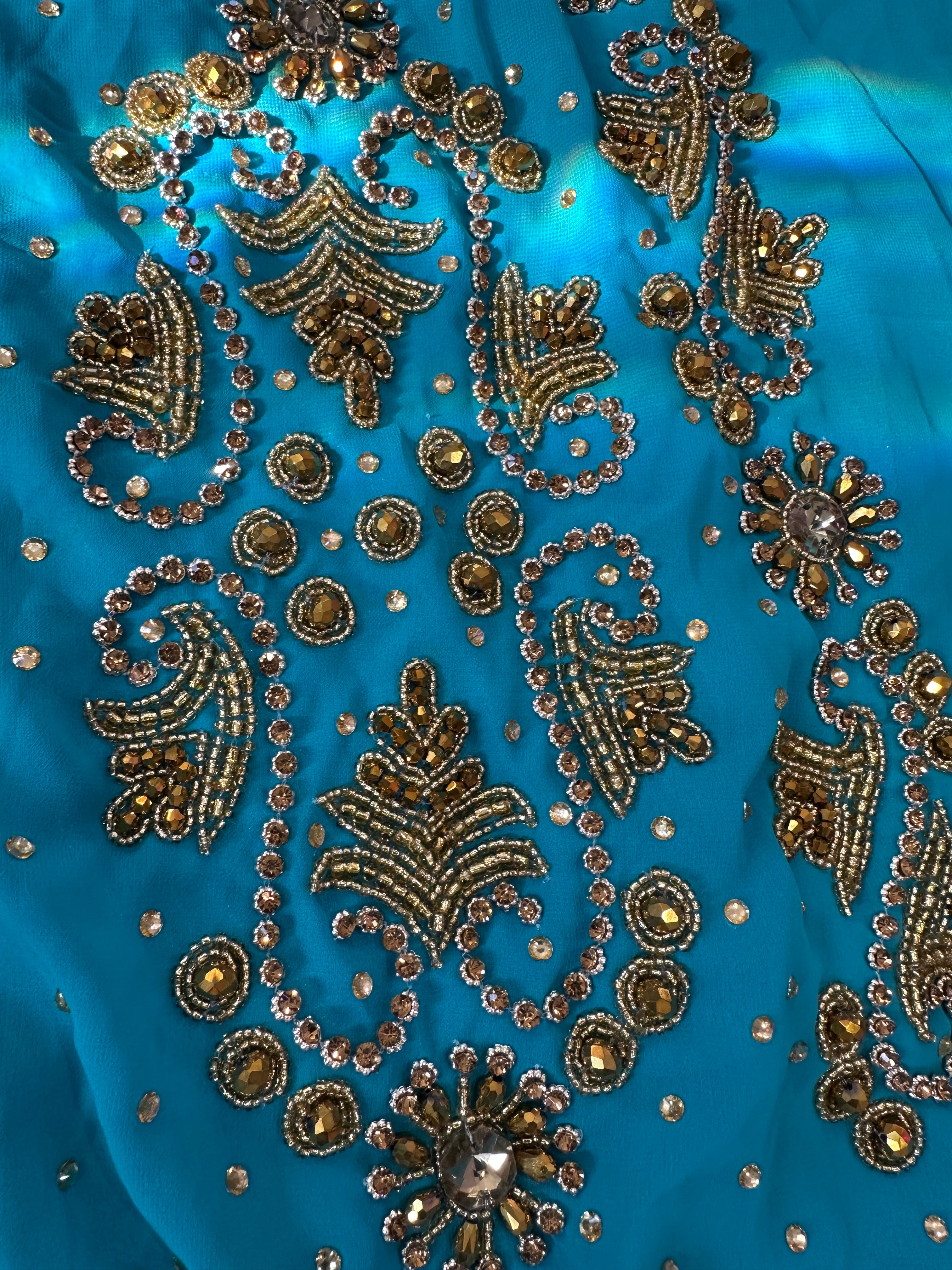 Sold as is(some damage) beautiful Dubai gown with beautiful stones …could be great for crafting