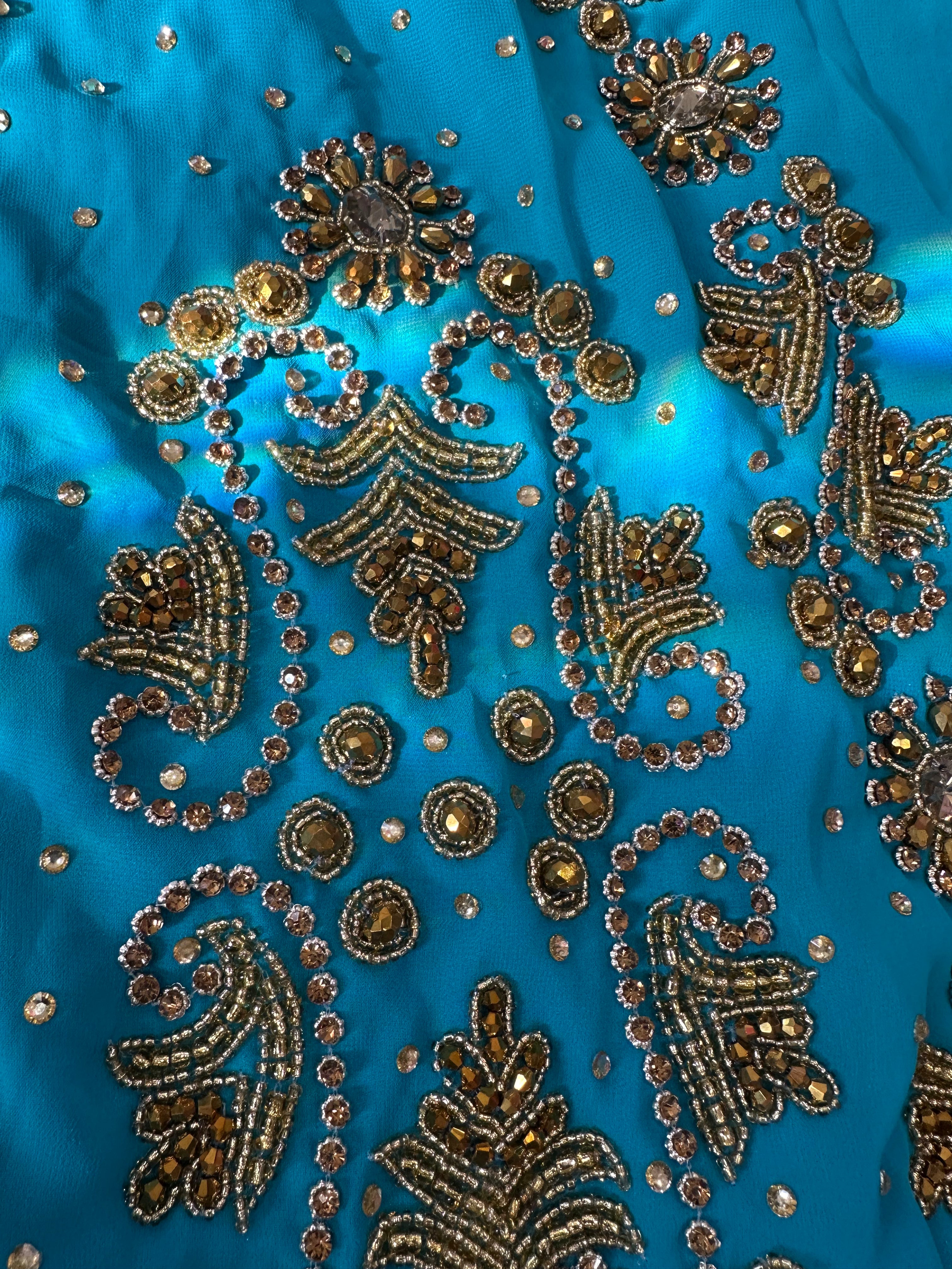 Sold as is(some damage) beautiful Dubai gown with beautiful stones …could be great for crafting
