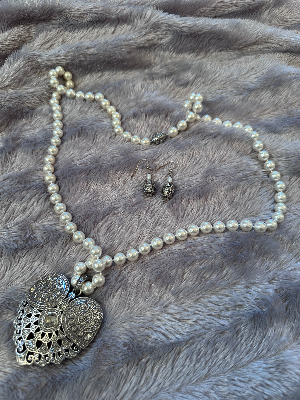 Statement piece (Brighton Collectable)and earrings