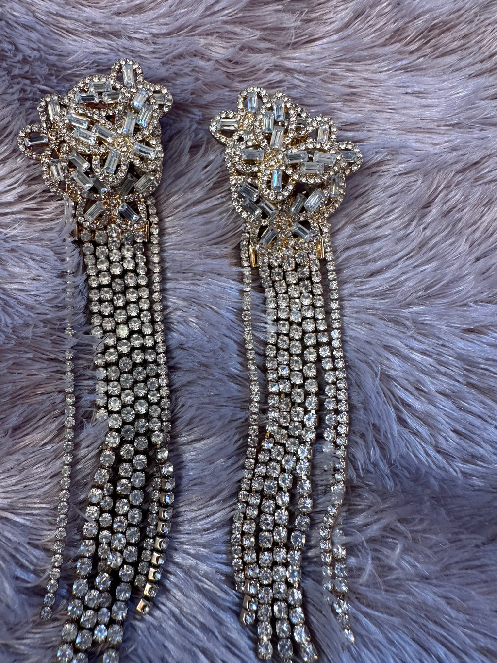 Butterfly dangling earrings