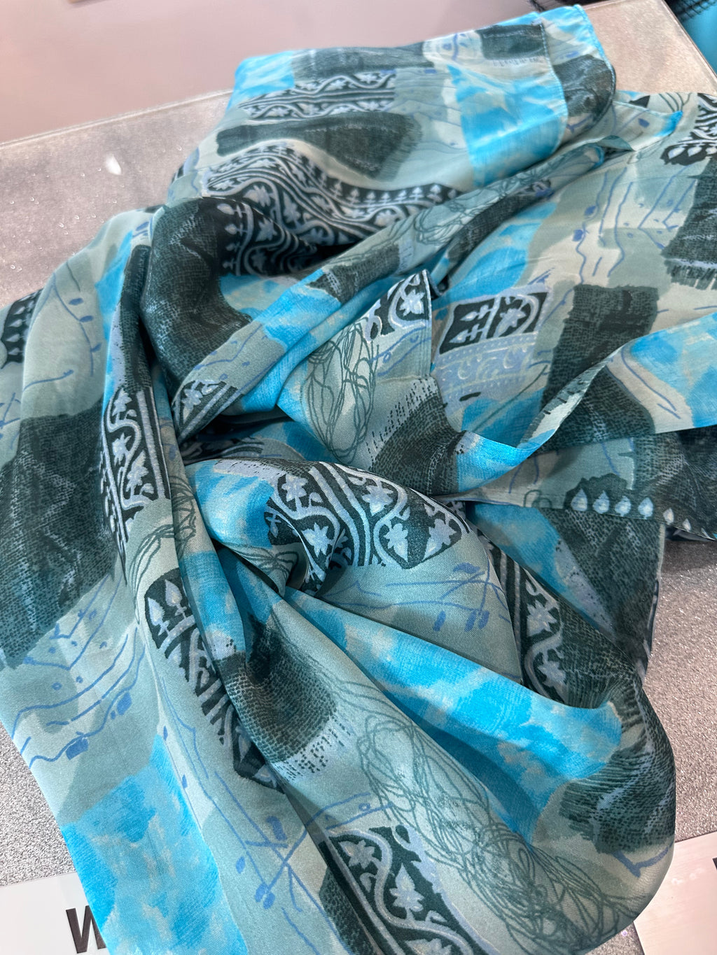 Light blue scarf