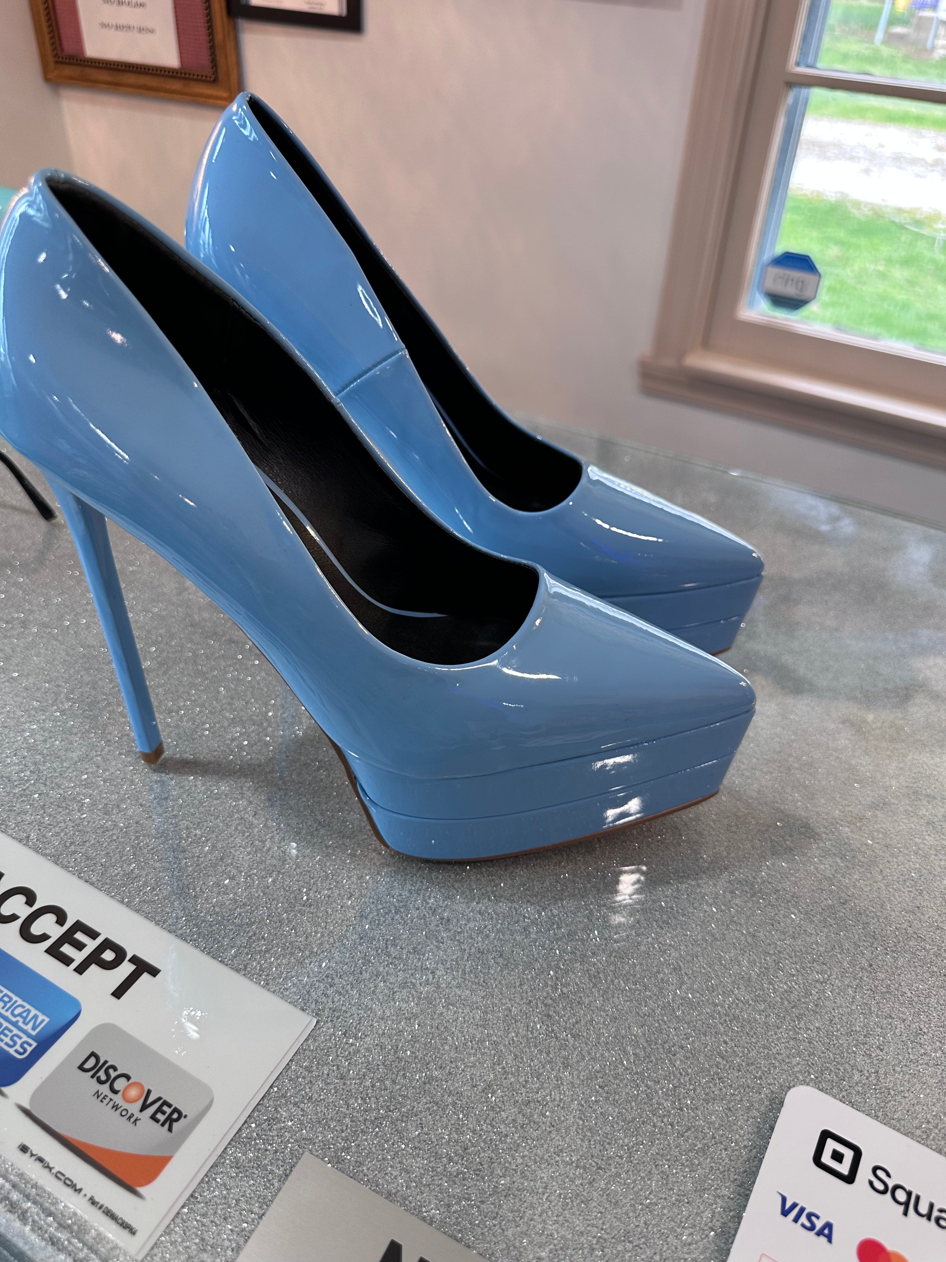 Gently worn Liliana high heels
