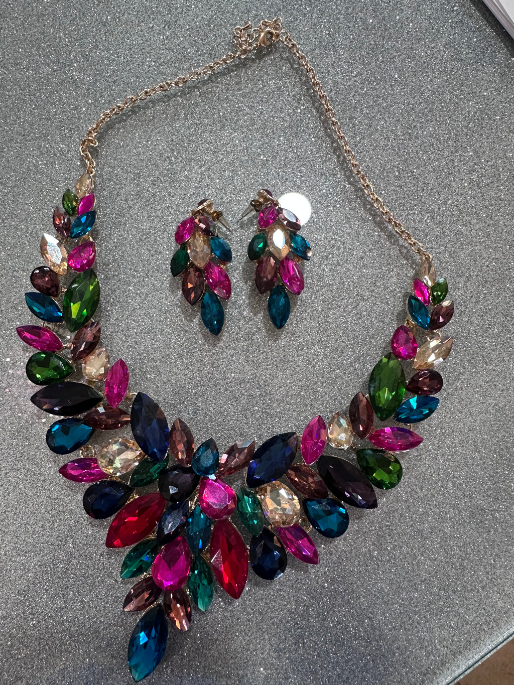 Multi colorful necklace set