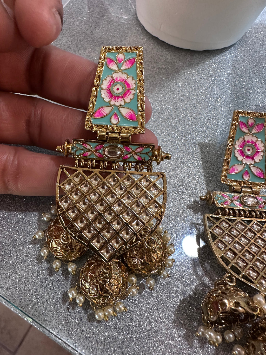 Extraordinary earrings