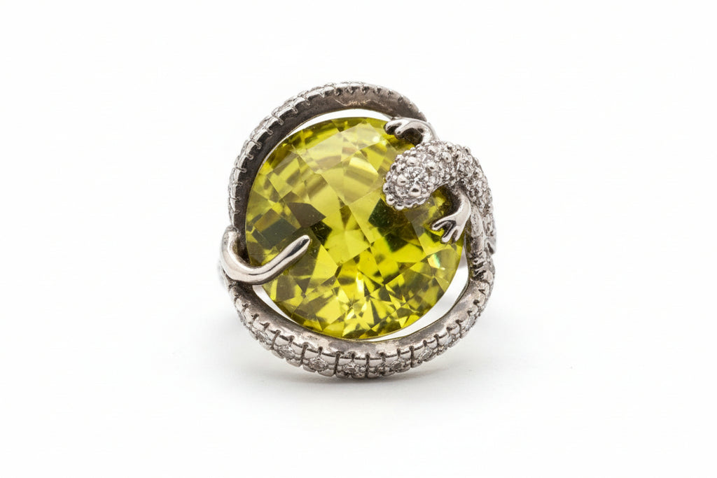 Unique Olive Ring - Size 7 - Vintage Style