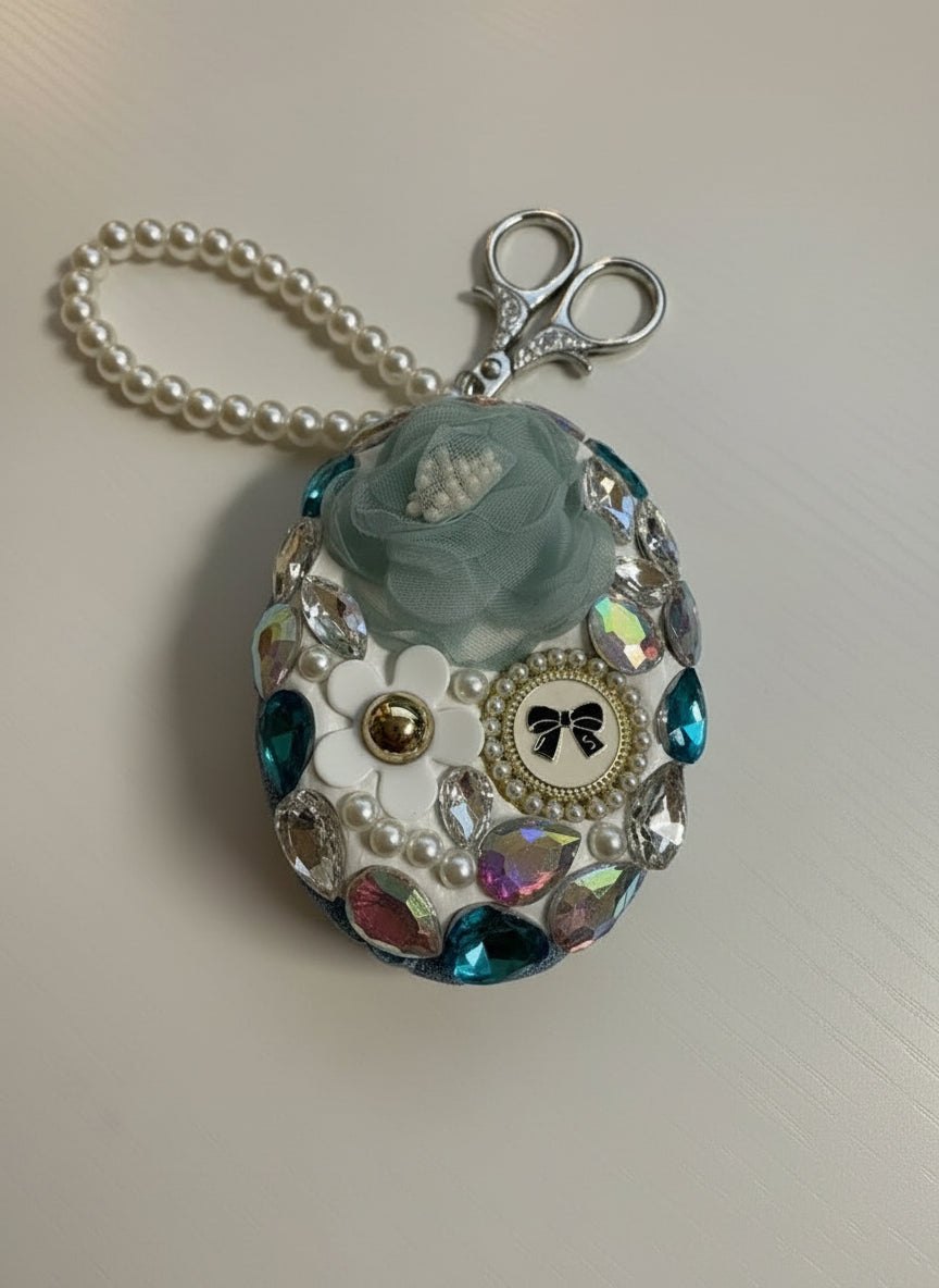 Decorative Compact Mirror 3 blue available 3 pink and 1 silver available